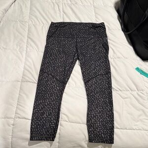 Black and Gray Patterned Lululemon leggings